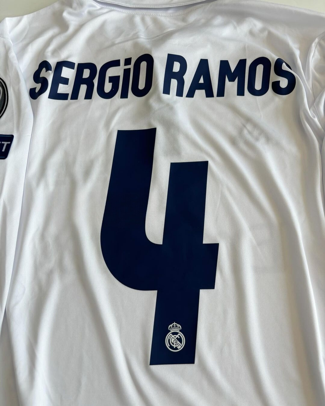 REAL MADRID 16-17 HOME KIT RETRO - Image 5