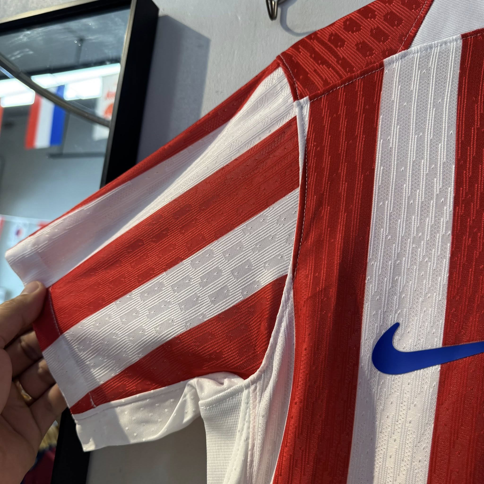 Atlético Madrid 2025-26 Home Kit - Player Edition - Image 3