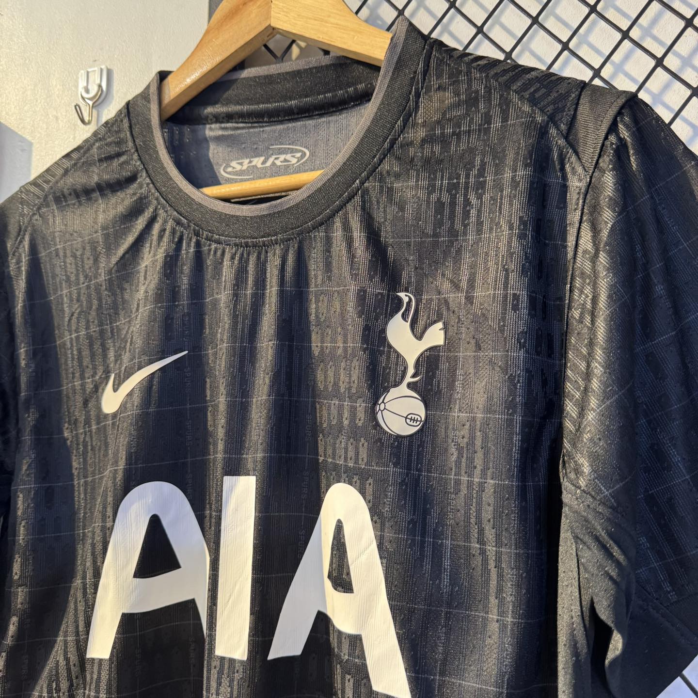 Tottenham 2025-26 Away Kit – Player Edition - Image 4