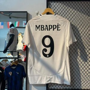 Alternative view of REAL MADRID 24-25 HOME KIT PLAYER EDITION