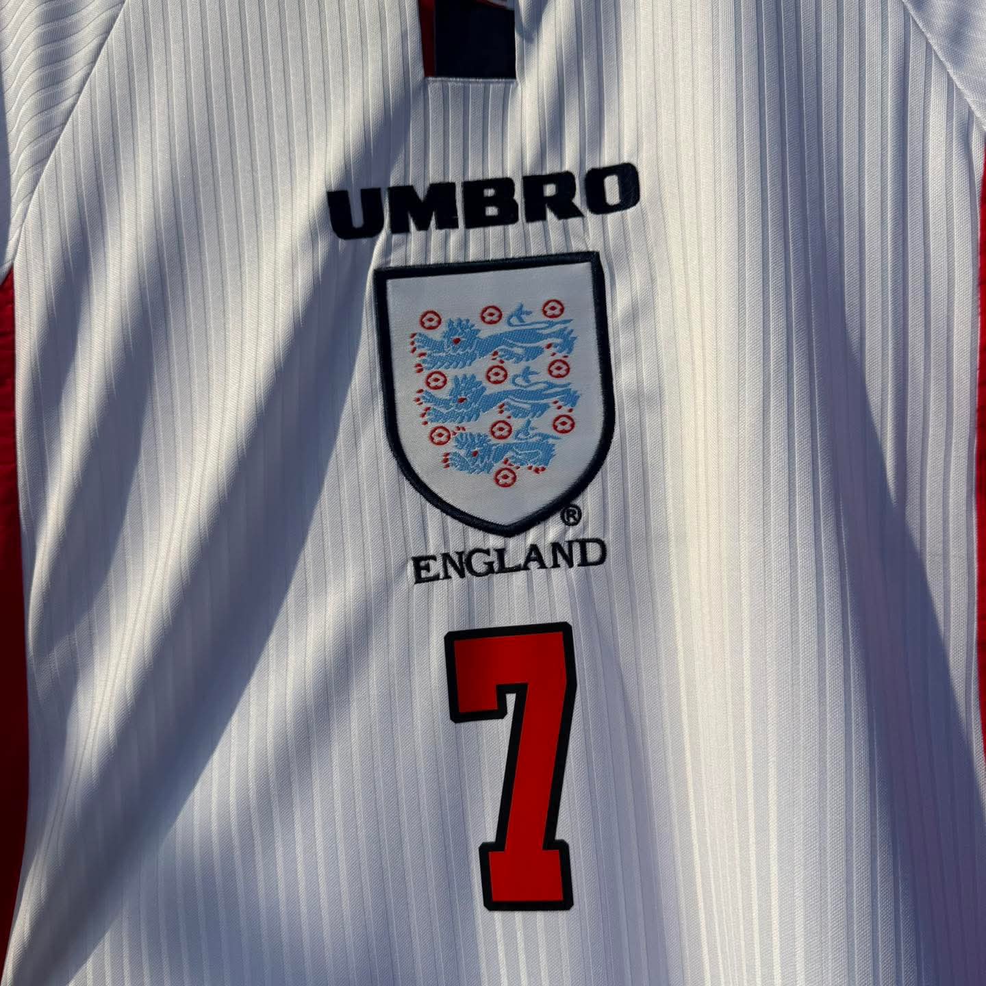 ENGLAND 98 HOME KIT RETRO - Image 7