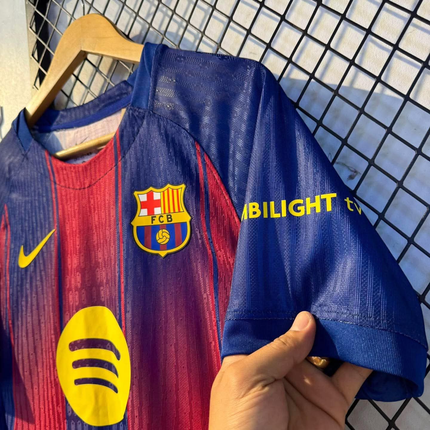 BARCELONA 25-26 HOME KIT - PLAYER EDITION - Image 4