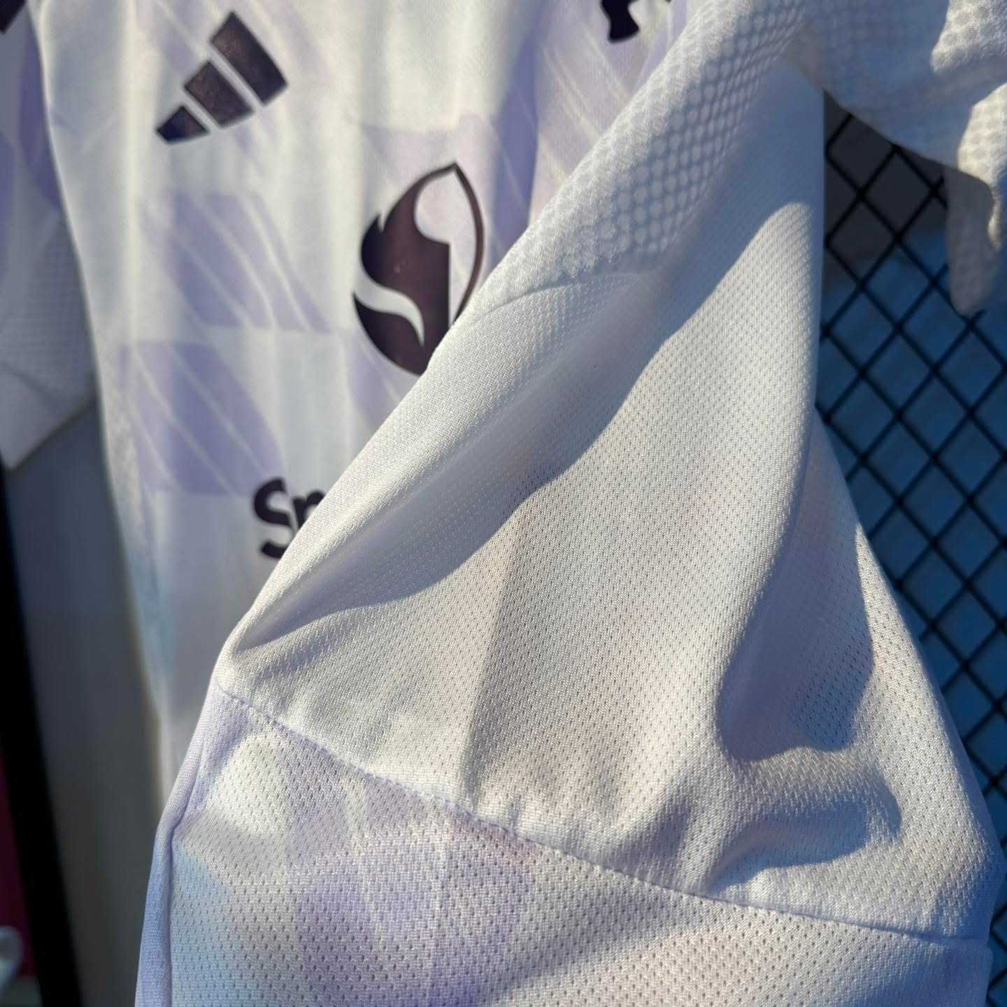 Manchester United Away Kit – Player Edition - Image 3