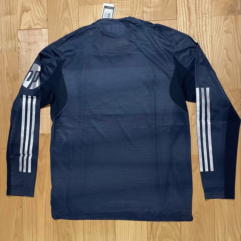 Real Madrid 25-26 Away Kit - Full Sleeve Player Edition - Image 3