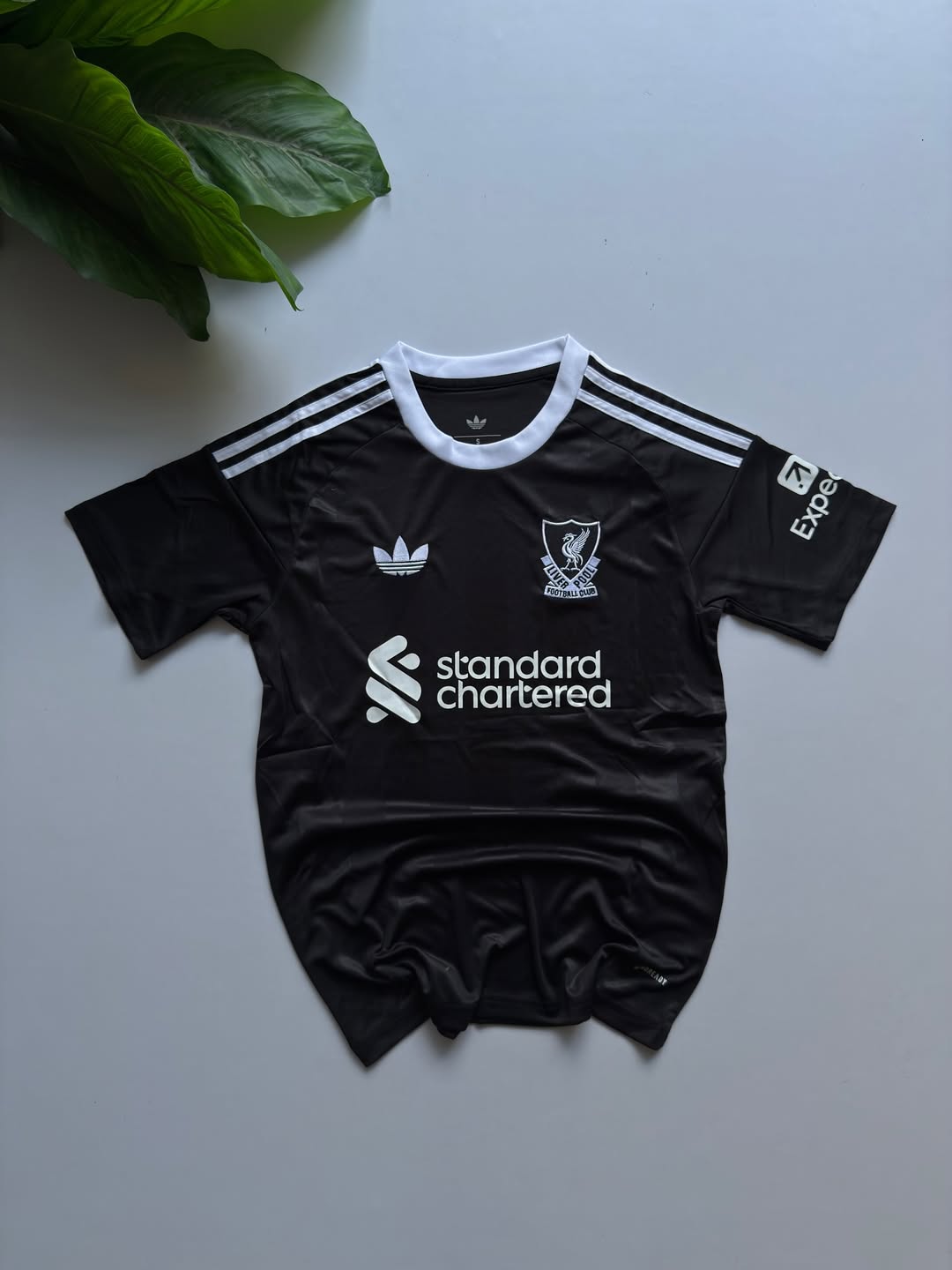 Liverpool GK Kit – Player Edition - Image 3