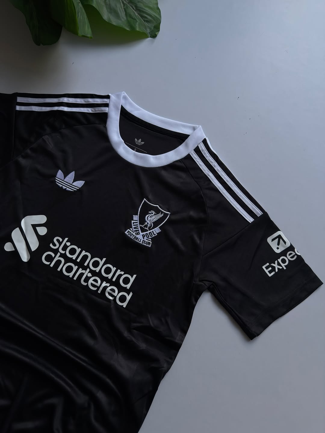 Liverpool GK Kit – Player Edition - Image 5