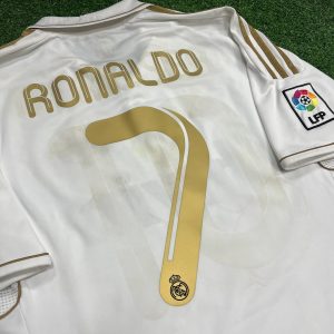 Alternative view of REAL MADRID 11-12 HOME RETRO