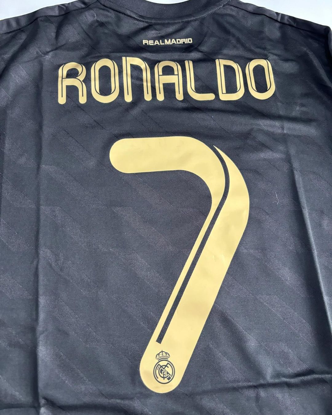 REAL MADRID 11-12 AWAY RETRO (BWIN BLACK) - Image 2