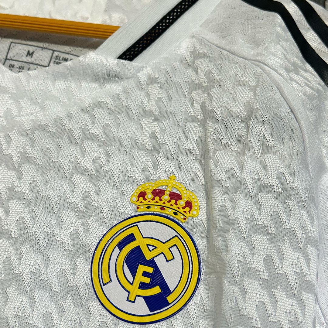 REAL MADRID 24-25 HOME PLAYER EDITION FULL SLEEVE - Image 6