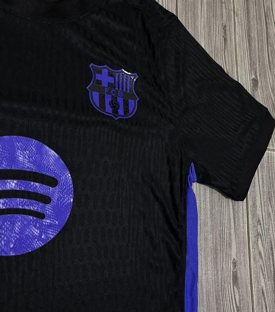 🖤 Barcelona Black Mamba Player Edition – 2025/26 Special Kit - Image 6