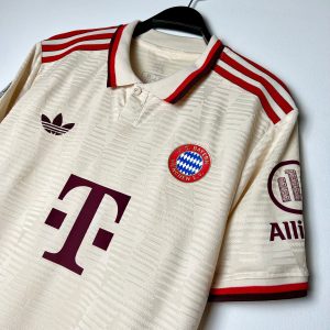 Alternative view of BAYERN MUNICH 24-25 THIRD KIT - PLAYER EDITION