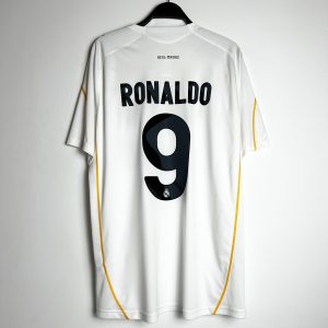 Alternative view of REAL MADRID 9-10 HOME RETRO