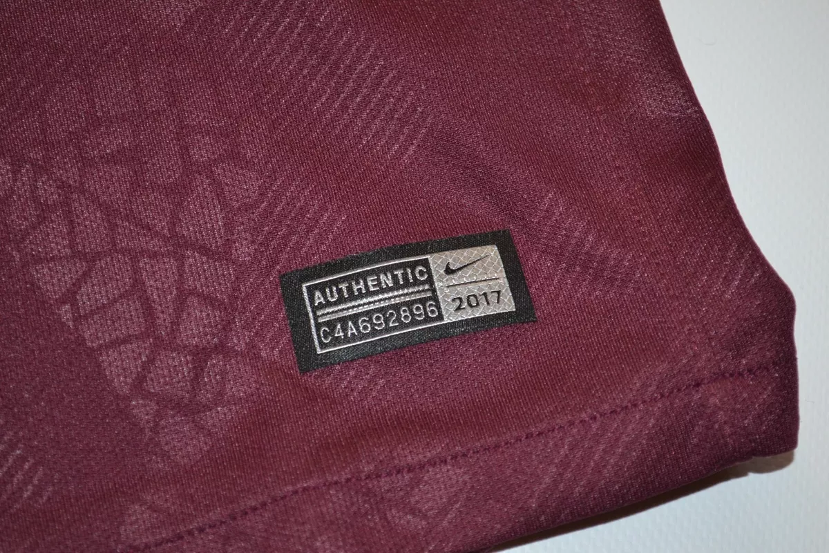 BARCELONA 17-18 3RD KIT RETRO - Image 5