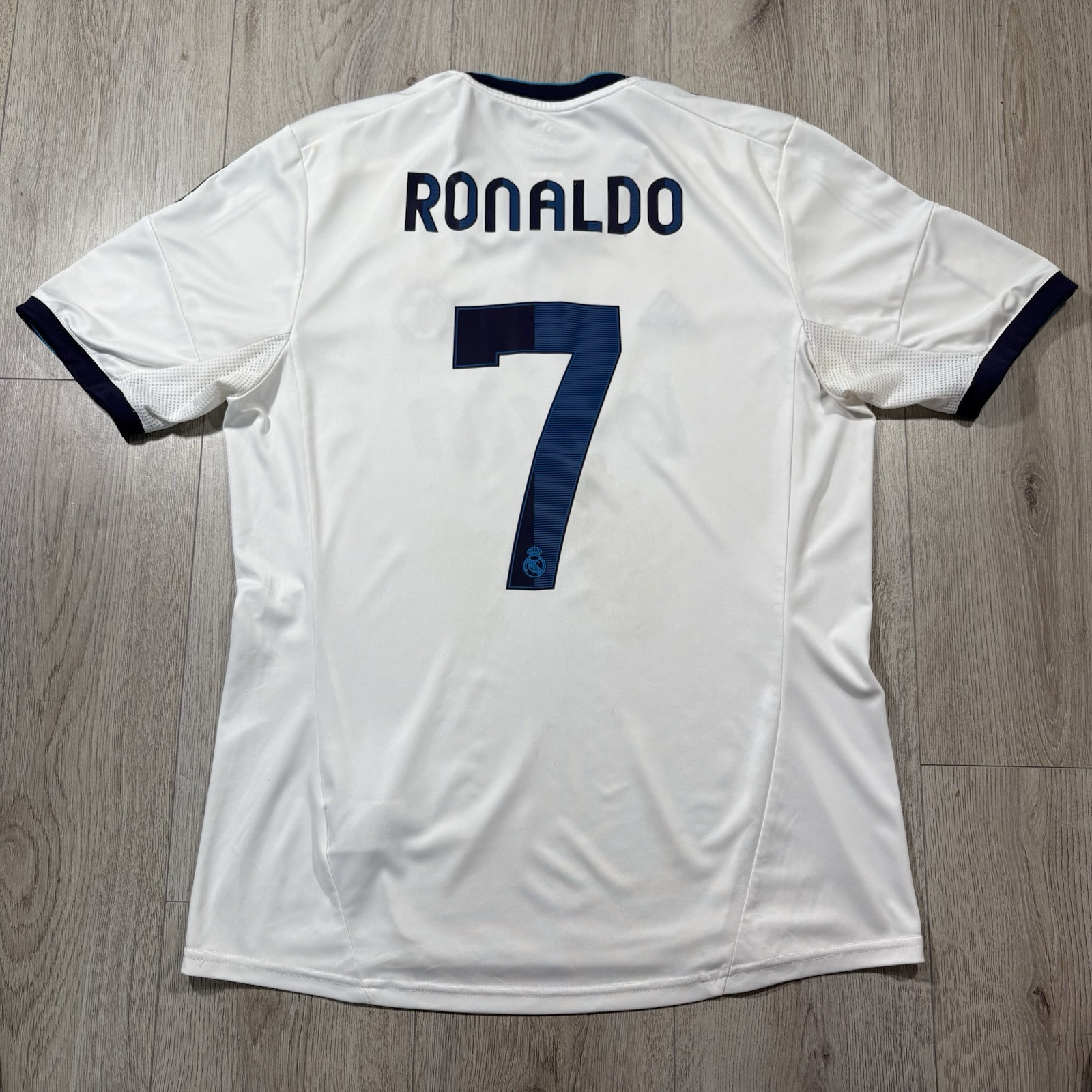 REAL MADRID 12-13 HOME RETRO - Image 2