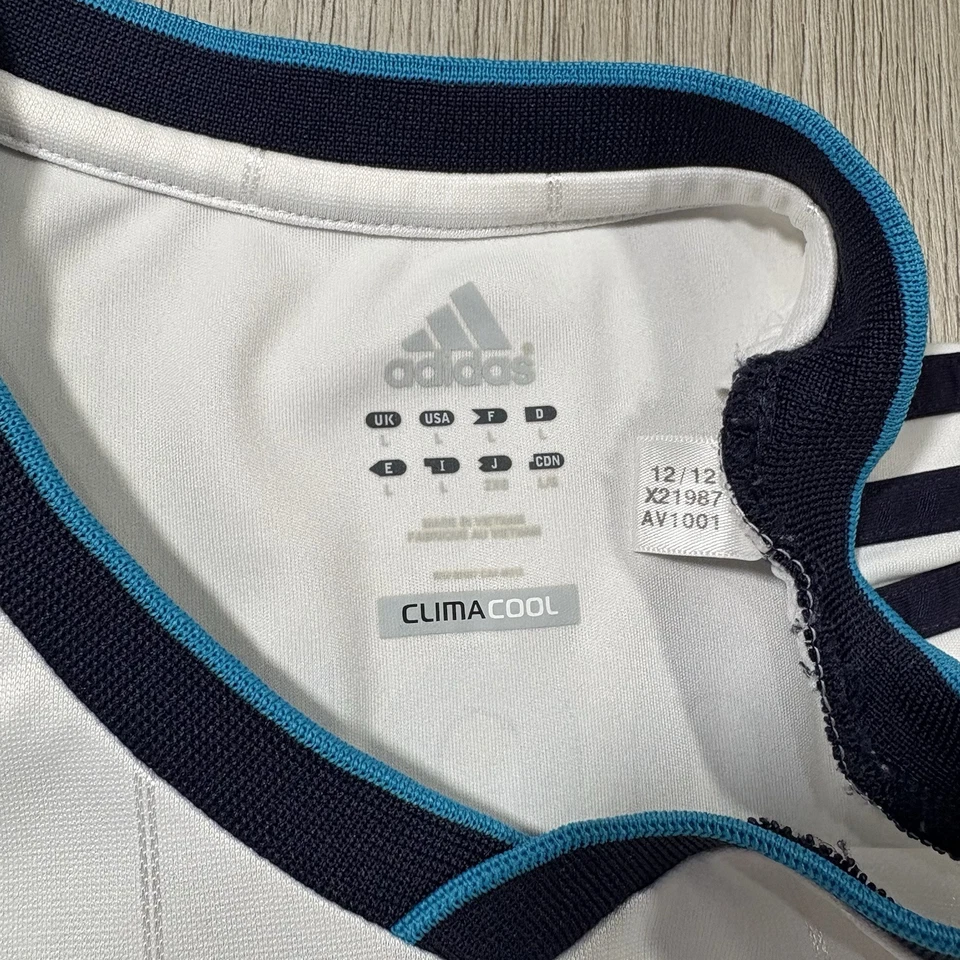 REAL MADRID 12-13 HOME RETRO - Image 7